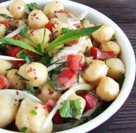 chickpea-salad1