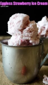 Eggless Strawberry Ice Cream | giverecipe.com | #icecream #strawberry #summer