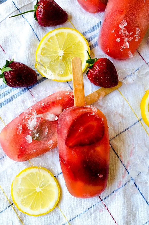 strawberry lemonade popsicles