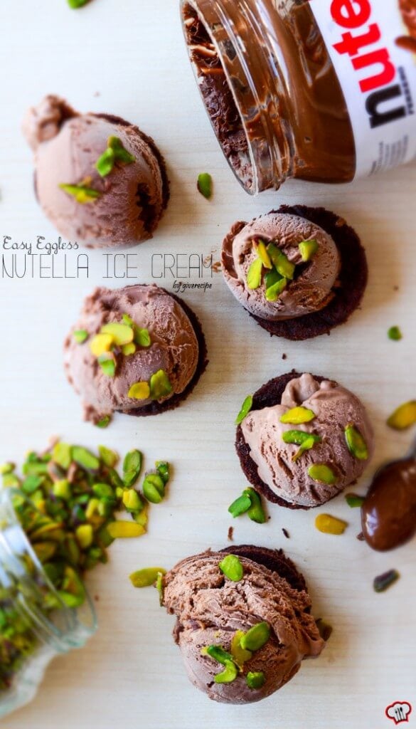 Easy Eggless Nutella Ice Cream | giverecipe.com | #nutella #icecream #dessert #sweet #july #summer #pistachio #sweetcanepe