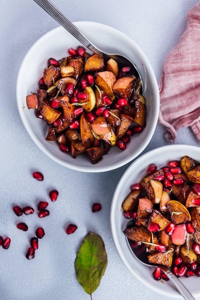 simple apple compote dessert in bowls