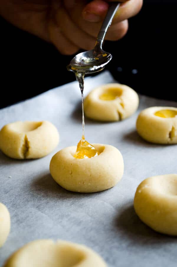 Lemon Jam Thumbprint Cookies | #thumbprint #cookies #dessert #sweet #lemonjam | giverecipe.com