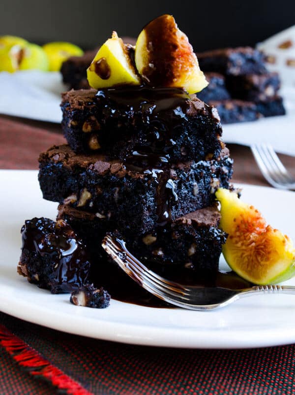 Chocolate Fudge Brownies with Figs | #chocolate #brownies #figs #dessert