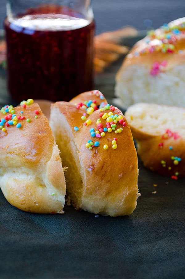 Easter bread | giverecipe.com | €aster #bread #baking #turkish #mahlab