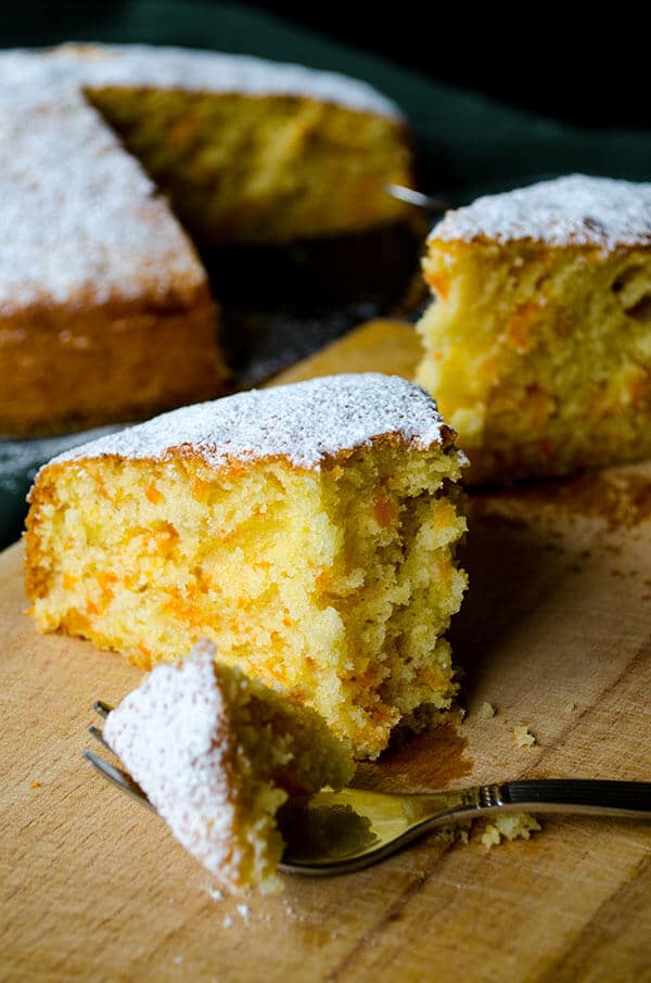 Fluffy Ginger Carrot Cake | giverecipe.com | #cake #carrot #ginger