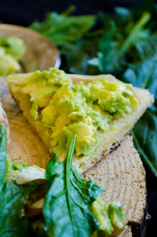 Spinach and avocado sandwich | giverecipe.com | #avocado #healthy #spinach #sandwich