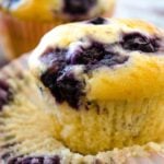 Easy Blueberry Muffins | giverecipe.com | #muffins #blueberry #blueberries #dessert #baking