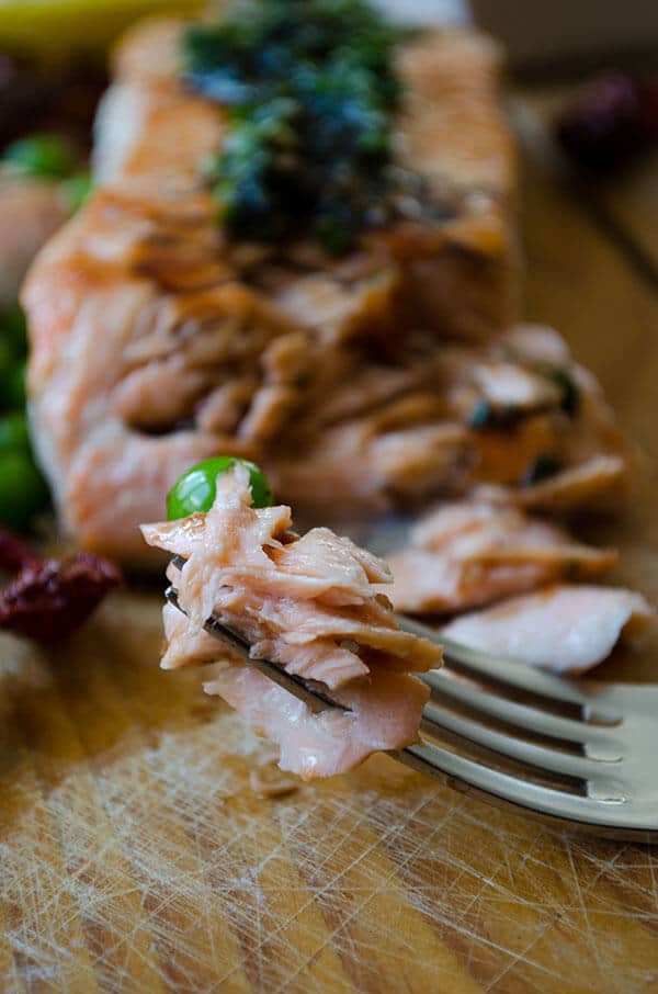 Pan-Fried Salmon with Green Sauce | giverecipe.com | #salmonrecipes #greensauce #healthyrecipes #seafood #fishrecipes