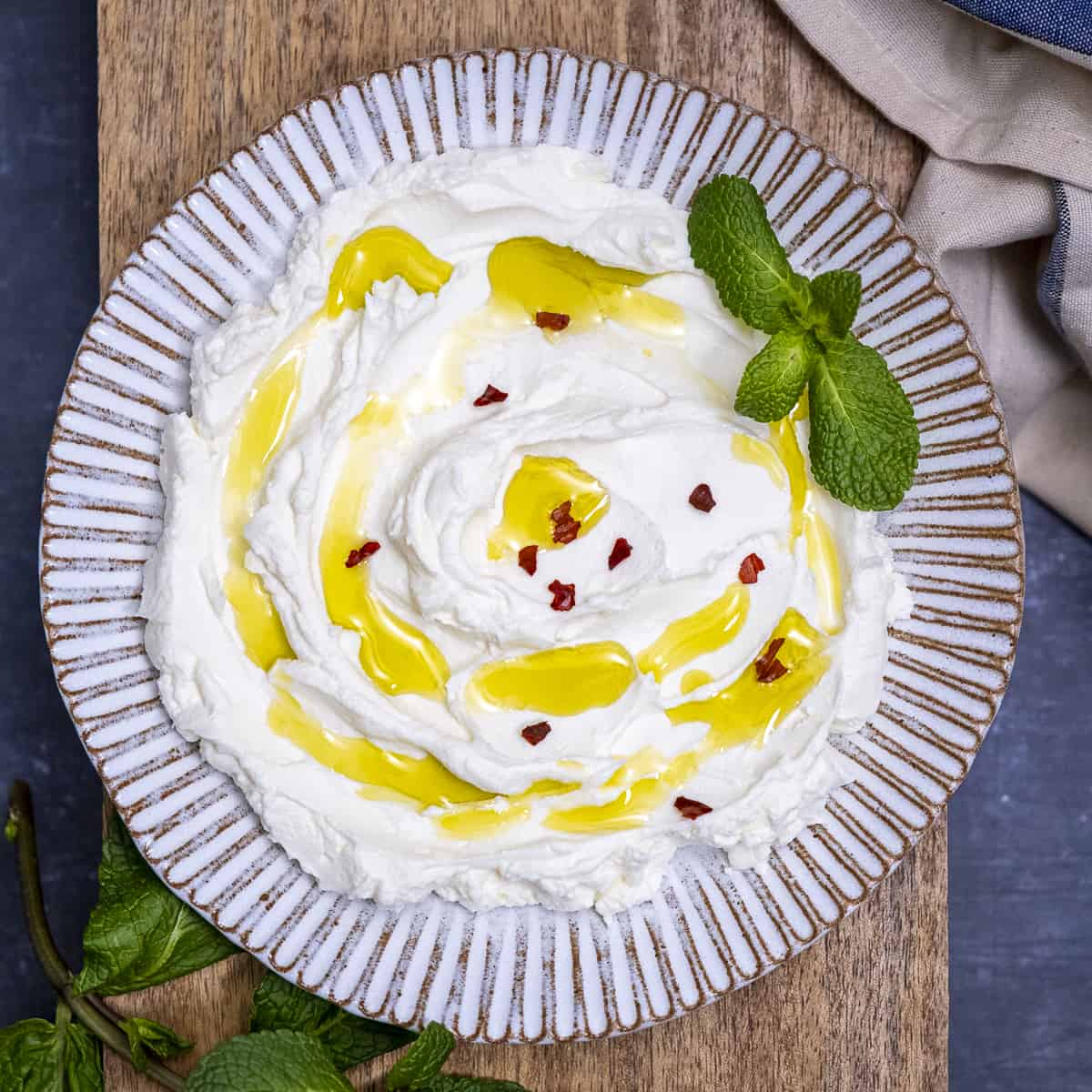 Strained Yogurt (Thick Yogurt)