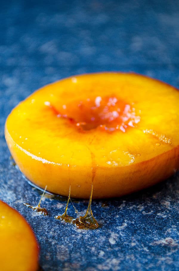 Pan Seared Peaches with Yogurt | giverecipe.com | #peachrecipes #peachdesserts #skinnydesserts #summerdesserts #pansearedpeaches