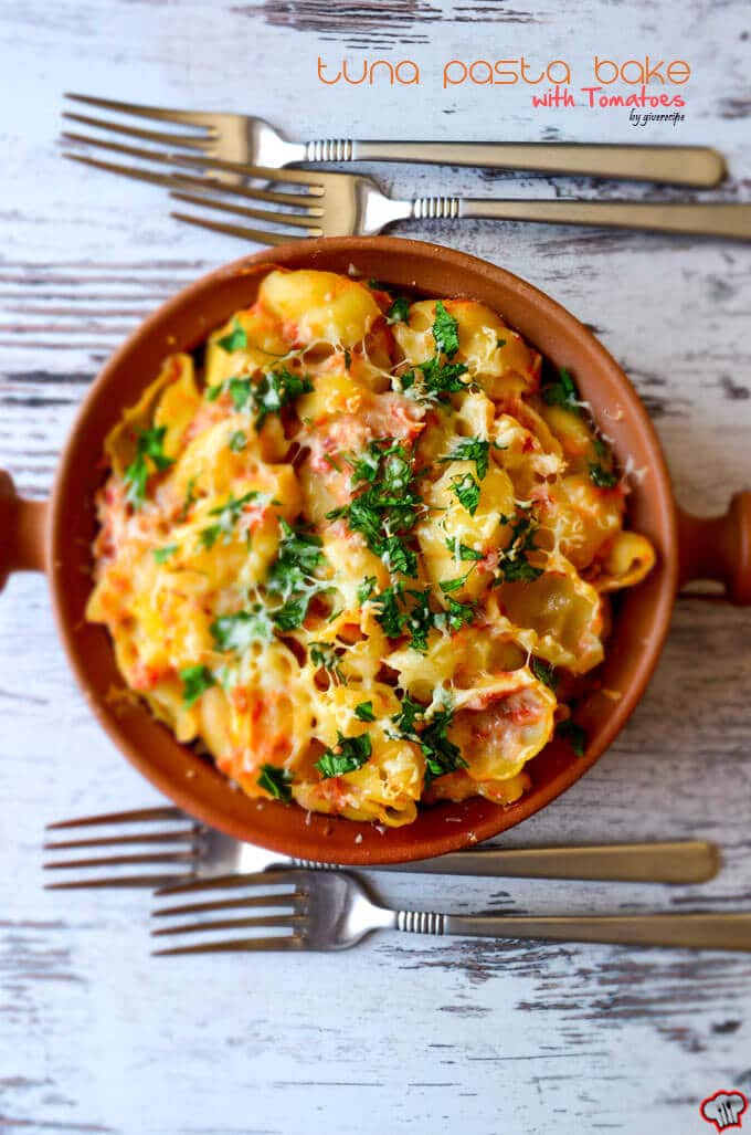 Tuna Pasta Bake with Tomatoes | giverecipe.com | #tuna #pasta #seafood #casserole #pastabake