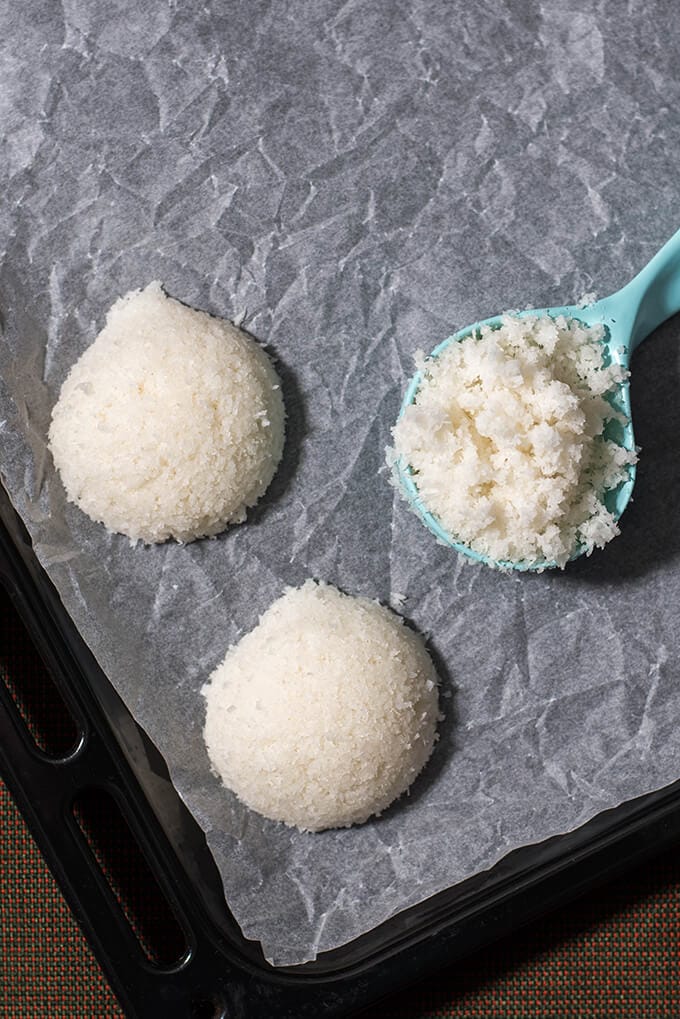 You need just three ingredients for these coconut macaroons and they are ready to go in the oven in 10 minutes. These are glutenfree too.