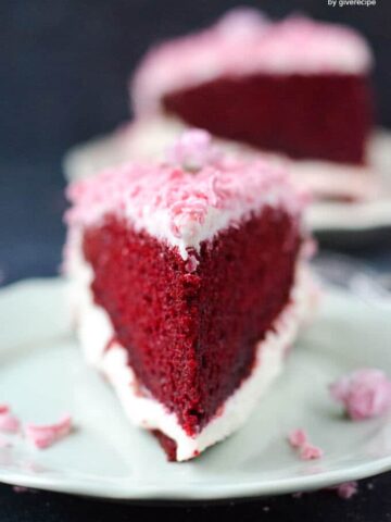 Classic Red Velvet Cake | giverecipe.com | #redvelvet #valentinesday