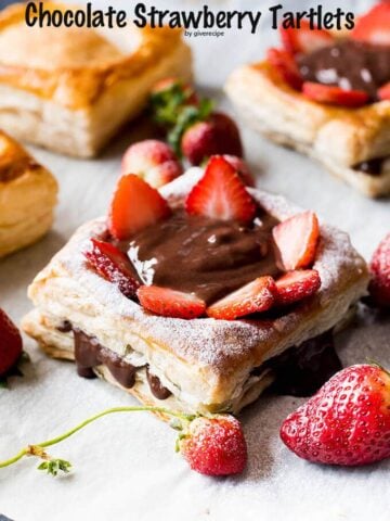 4-Ingredient Chocolate Strawberry Tartlets | giverecipe.com | #strawberry #puffpastry