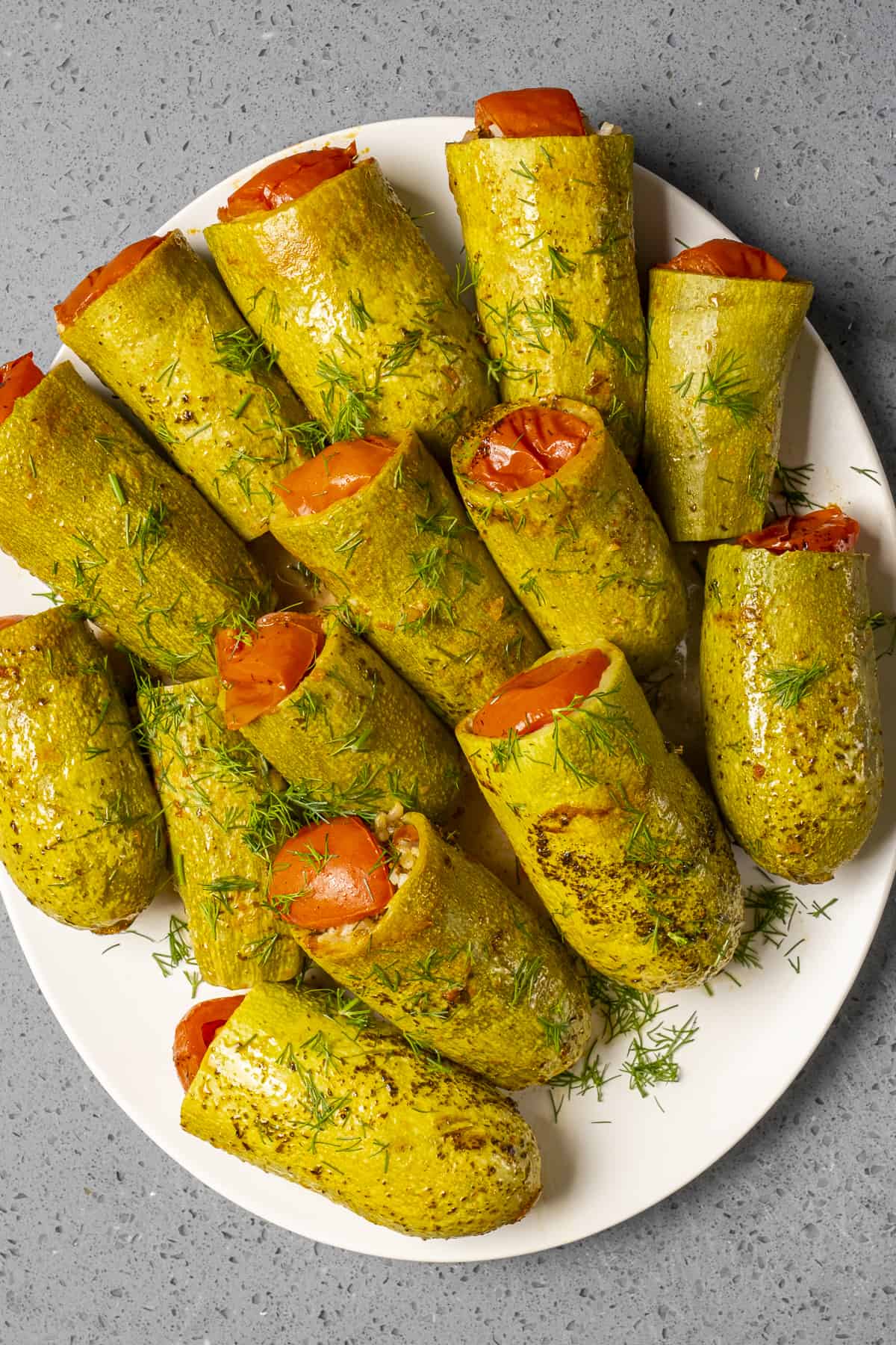 Kabak dolma on a white plate.