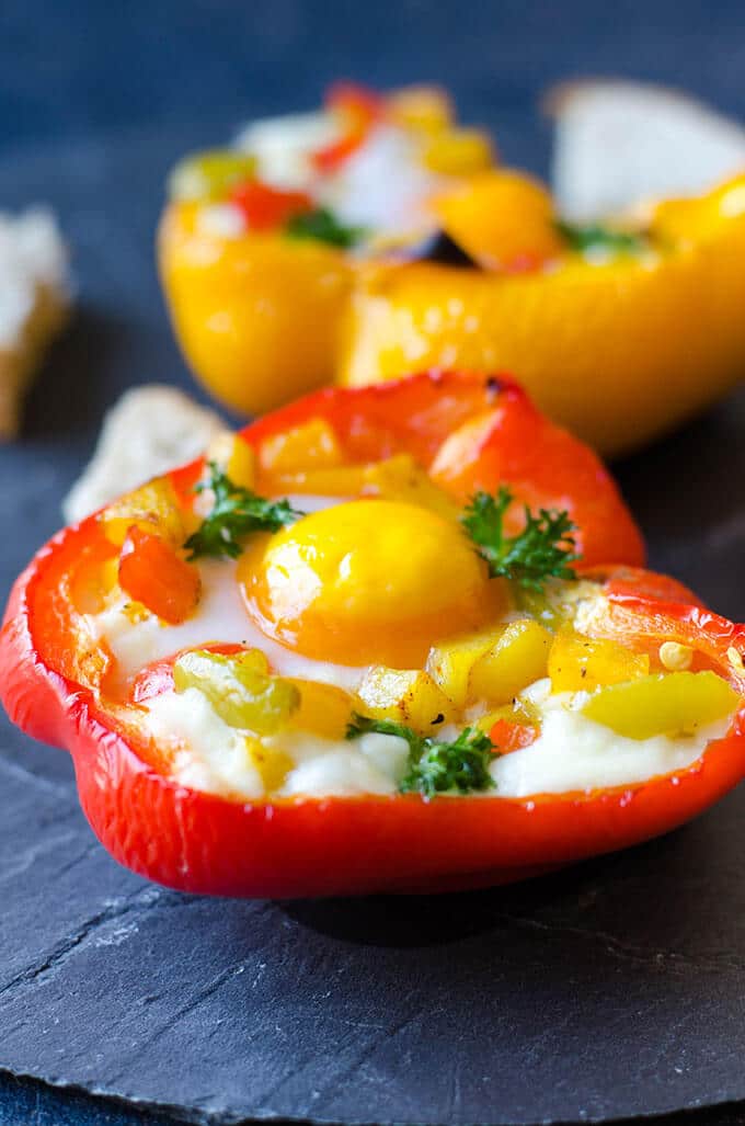 Potato and Egg Stuffed Peppers | giverecipe.com | #egg #breakfast