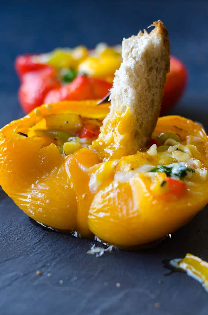 Potato and Egg Stuffed Peppers | giverecipe.com | #egg #breakfast