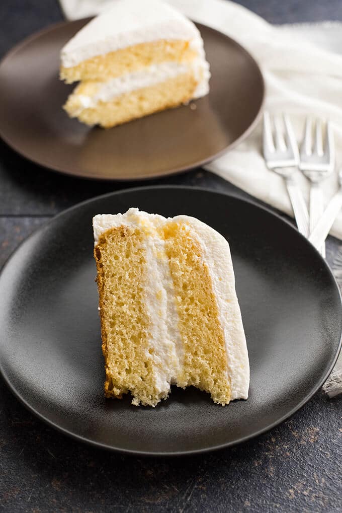 Simple Vanilla Cake | giverecipe.com | #whitecake #vanillacake