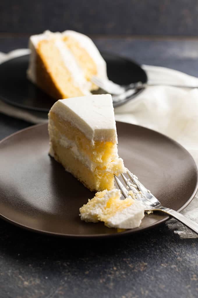 Simple Vanilla Cake | giverecipe.com | #whitecake #vanillacake