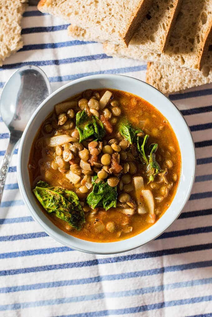 Looking for an easy yet very satisfying meatless meal for chilly days? Try this very comforting lentil and spinach soup! - giverecipe.com