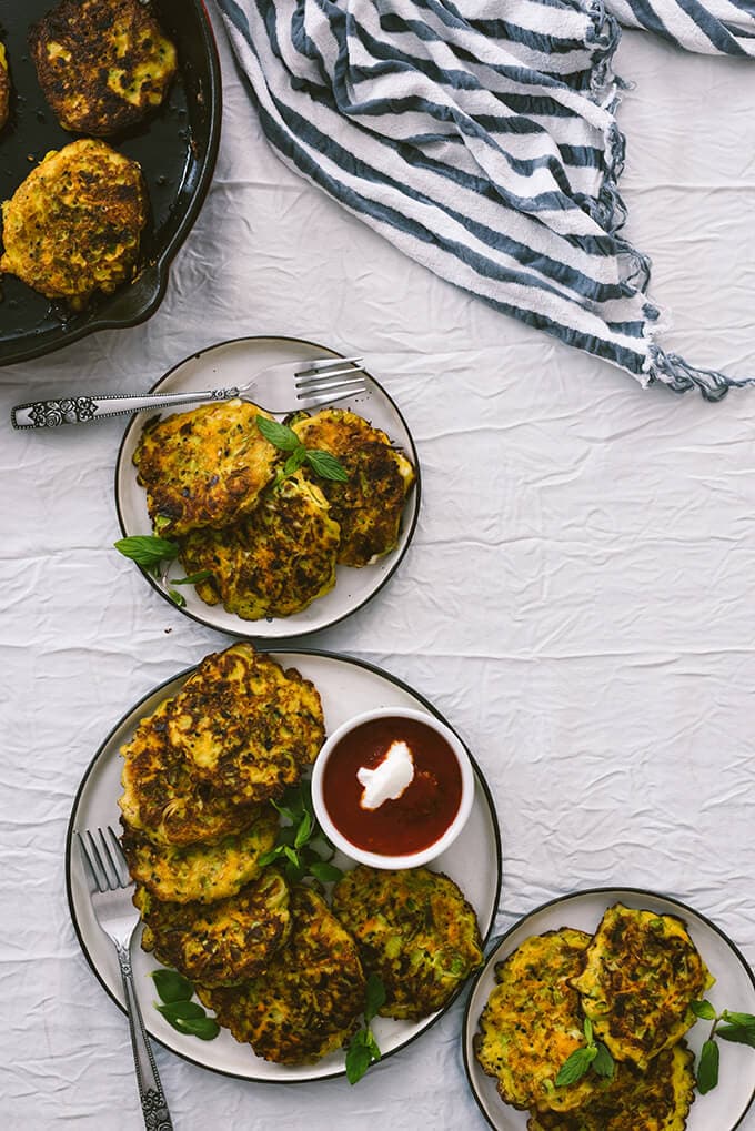 Leek Fritters with Carrot and Turmeric are one of the best winter appetizers I’ve created so far. This is a game changer recipe that can make anyone LOVE leeks.