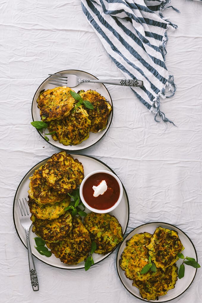 Leek Fritters with Carrot and Turmeric are one of the best winter appetizers I’ve created so far. This is a game changer recipe that can make anyone LOVE leeks.