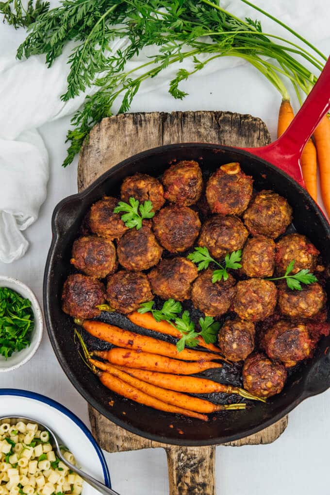 Gluten-Free Honey Garlic Meatballs are juicy, tender and packed with sweet and tangy flavors. Perfect as appetizer or served with veggies as dinner! You can prepare these in advance and bake when you are ready.