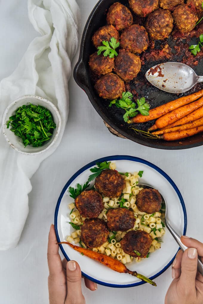 Gluten-Free Honey Garlic Meatballs are juicy, tender and packed with sweet and tangy flavors. Perfect as appetizer or served with veggies as dinner! You can prepare these in advance and bake when you are ready.