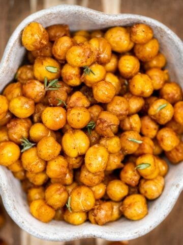 Spicy chickpeas in a white bowl.