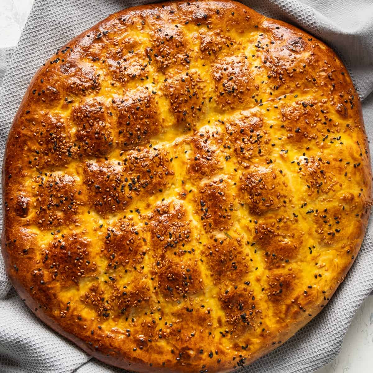 Turkish Pide Bread - Ramazan Pidesi 